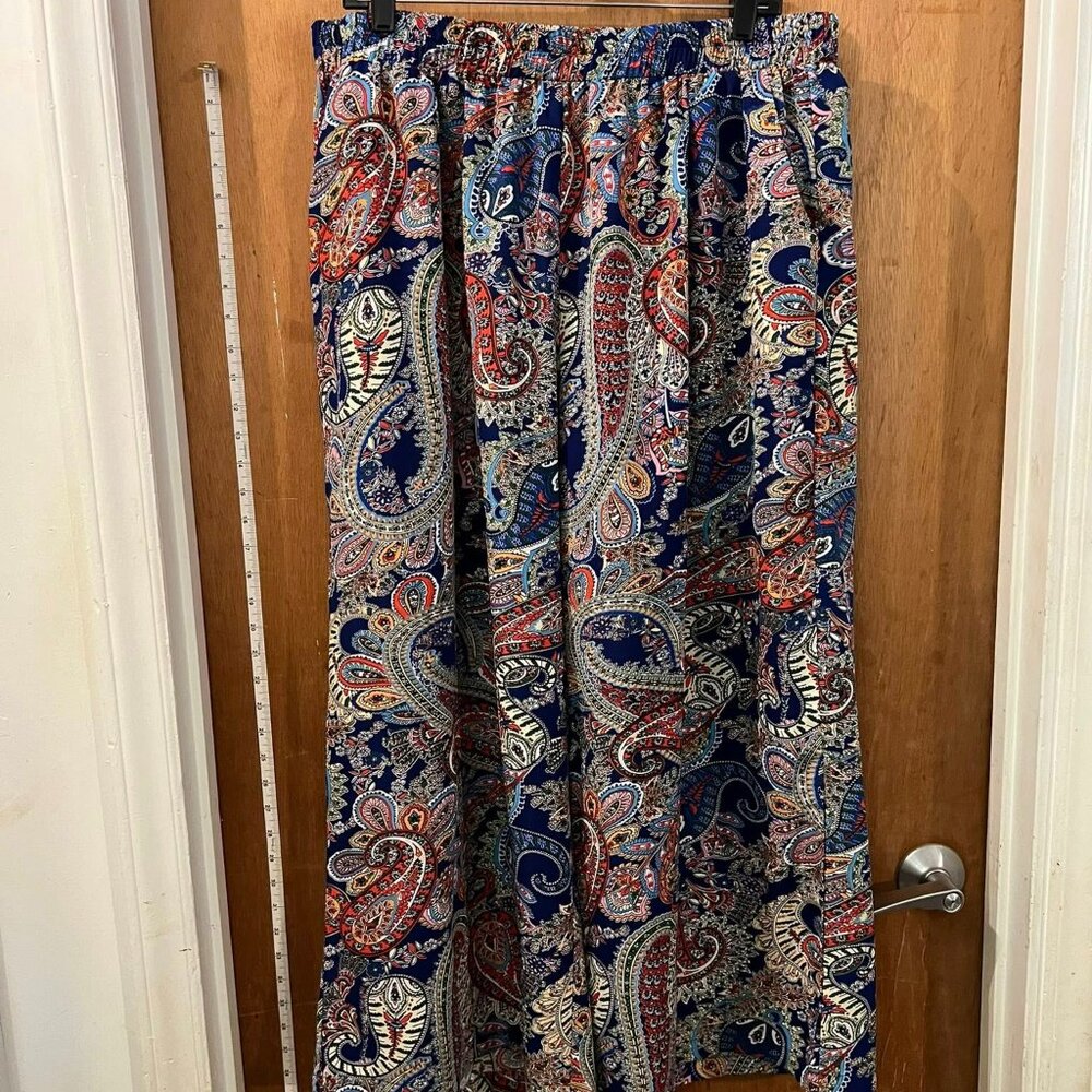 Size 4XL - Shein - Multi-Colored Paisley Lounge Capri Pants - W36"/L25"
